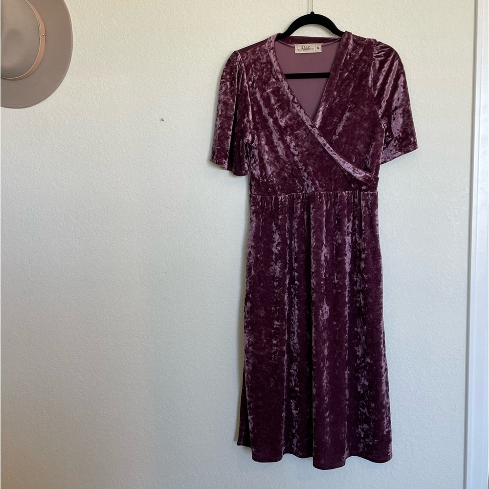 Medium Ruche velvet dress.
